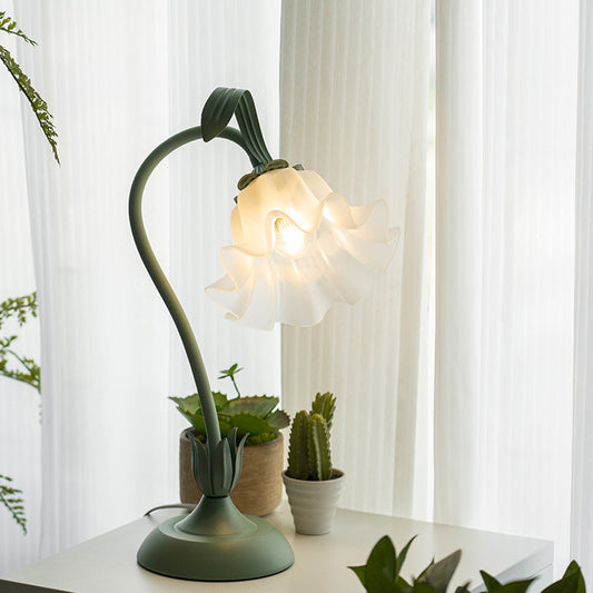 Lampe Florale Alvin - Une Élégance Lumineuse